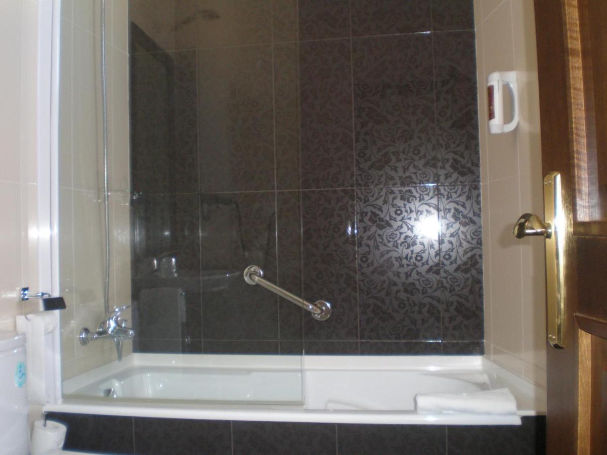 Hotel La Casona De Lazurtegui Ribadeo Zewnętrze zdjęcie