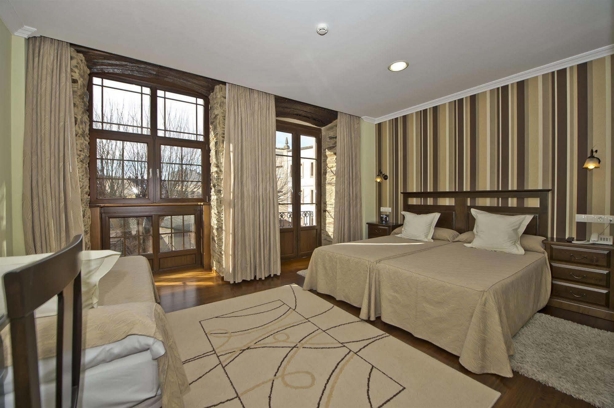 Hotel La Casona De Lazurtegui Ribadeo Zewnętrze zdjęcie